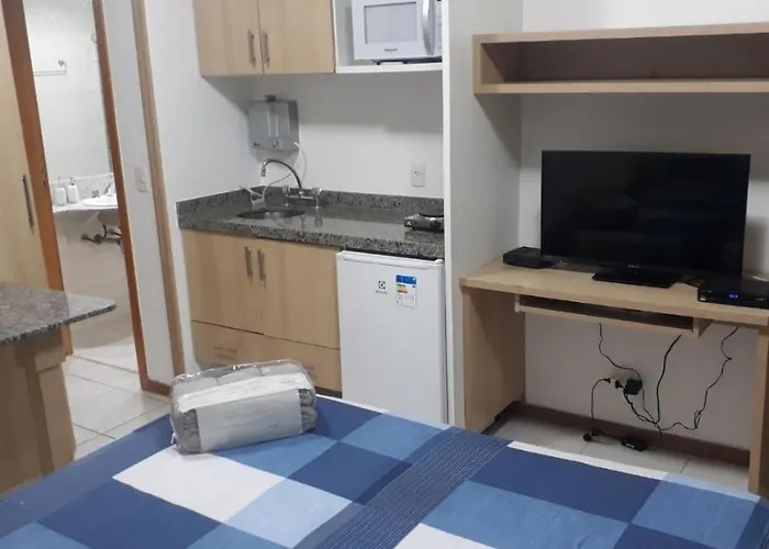 Flat Bairritz Setor Hoteleiro Norte. Quarto 105